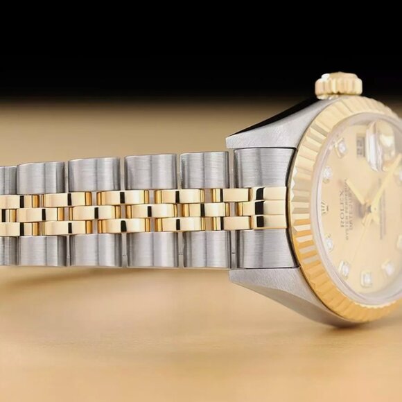 Rolex Ladies 18k Yellow Gold Datejust Factory Watch - Picture 6 of 7